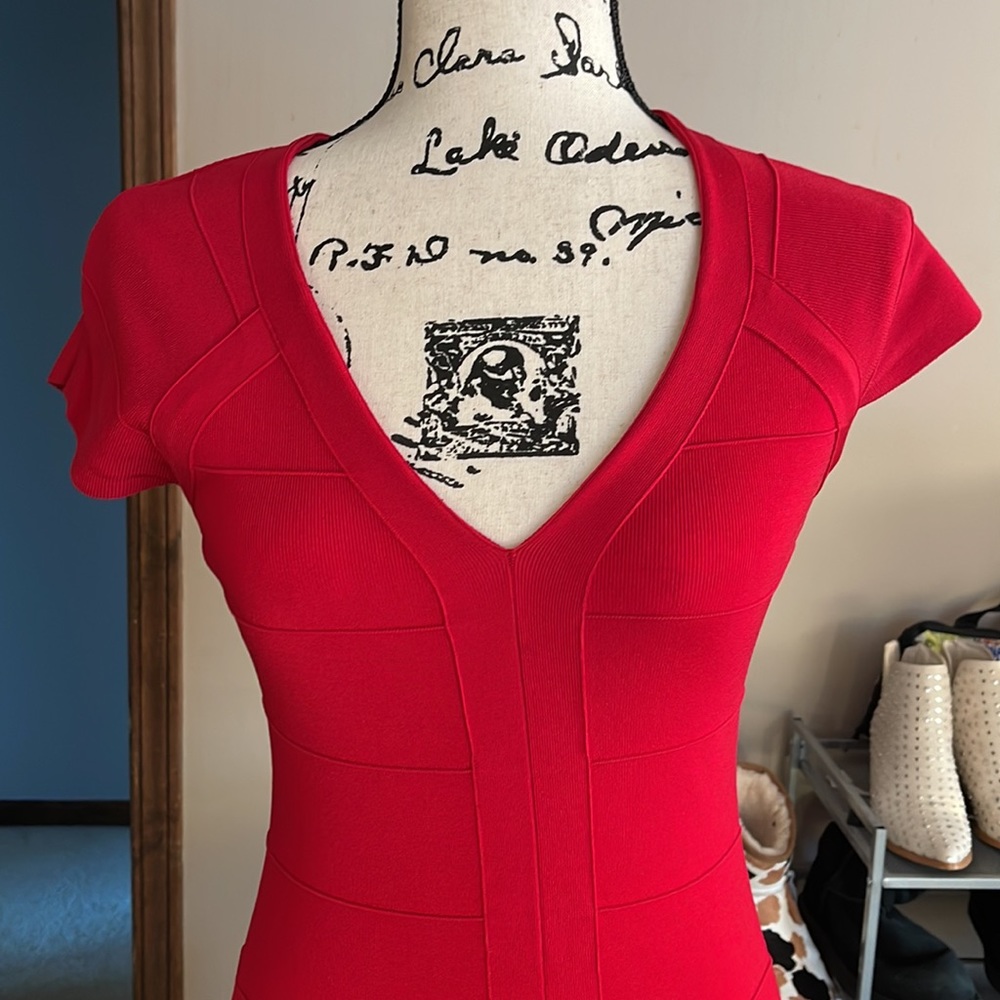 Express fitted dress - Picture 7 of 8